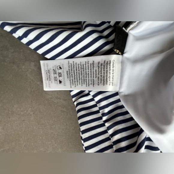 NIP TUCK Women’s SWIMSUIT TUMMY CONTROL ONE PIECE SIZE 6 - Picture 11 of 14